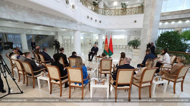 Шпаковский: Лукашенко грамотно сбил панику, пригласив в Минск представителей мировых СМИ