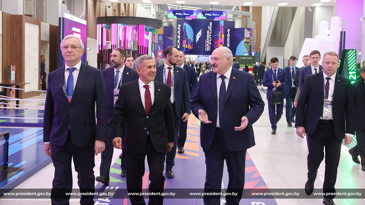 Лукашенко, Путин и ещё пять президентов приняли участие в открытии Игр будущего в Казани