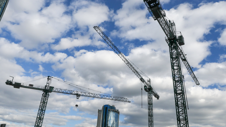 День крановщика 2024: поздравления в стихах и прозе