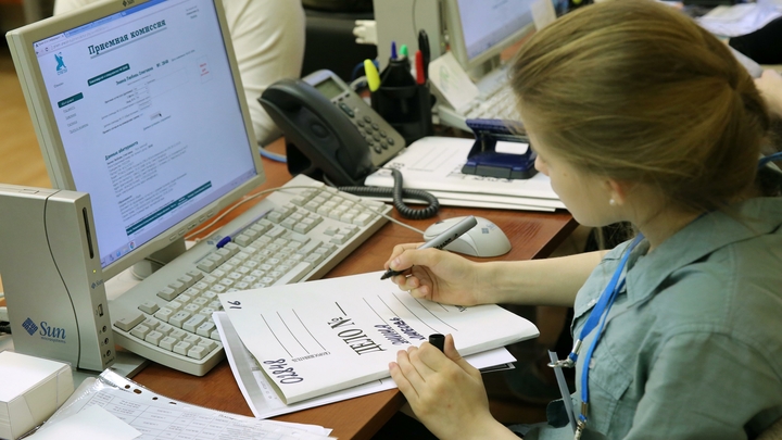Абитуриенты в Архангельской области могут подать заявление в вуз в онлайн-формате