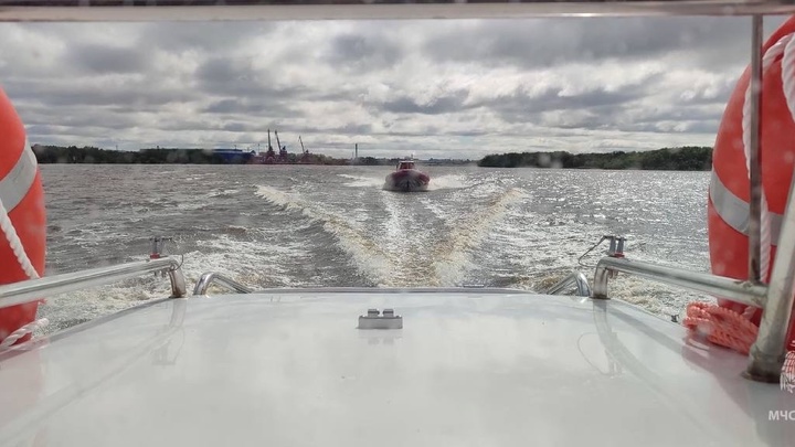 В Белом море с воздуха, воды и суши ищут пропавшего в шторм подростка