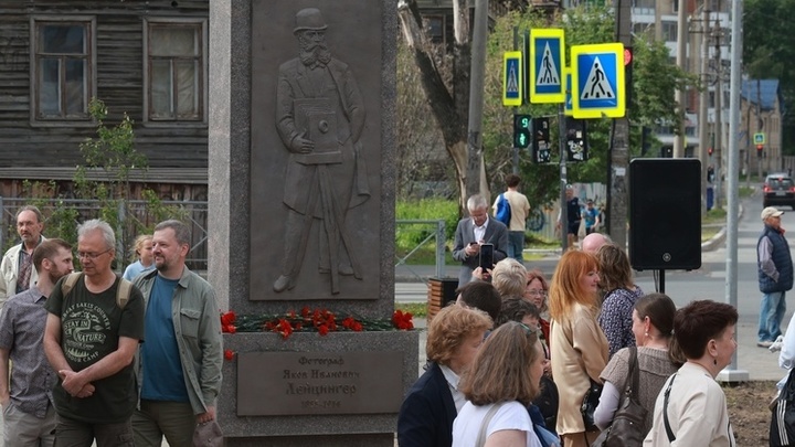 В Архангельске открыли памятник меценату и градоначальнику Якову Лейцингеру