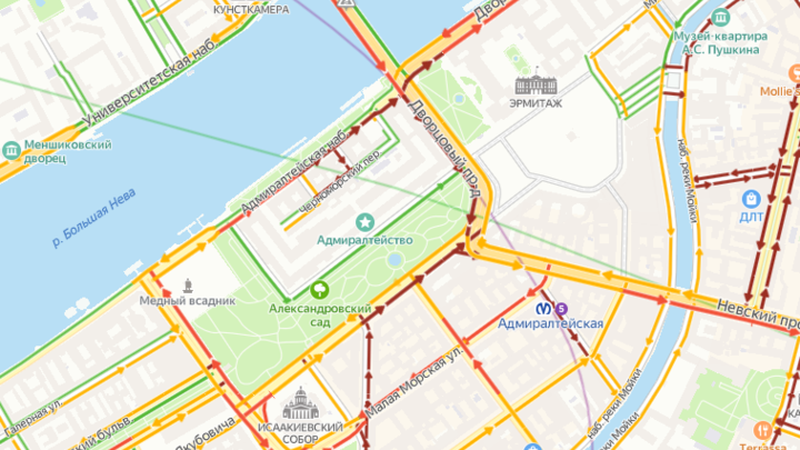 Дворцовый мост второй день подряд перекрывают из-за ПМЭФ