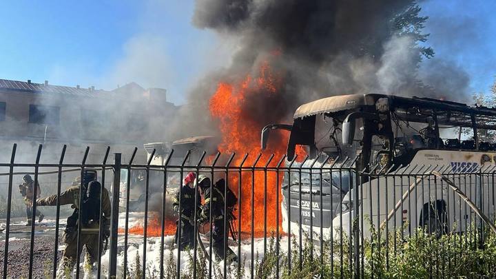 Во Фрунзенском районе сгорели три межрегиональных автобуса