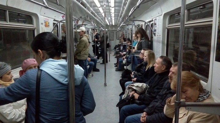 Введение QR-кодов в общественном транспорте поддержали 16% новосибирцев