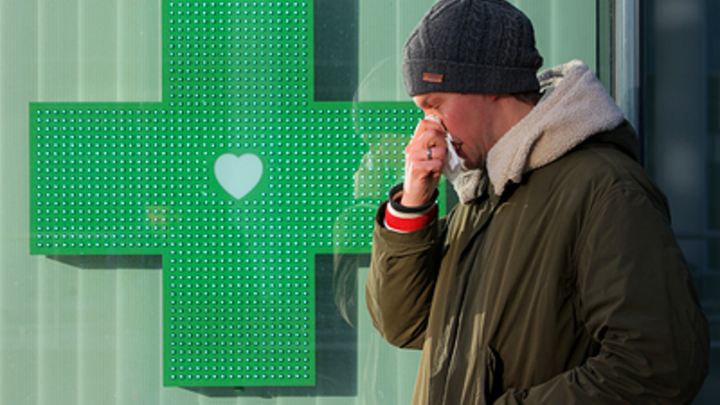 Эпидемия гриппа H1N1 в России: В Роспотребнадзоре напомнили о серьёзных осложнениях