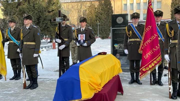 Под Киевом открывают новое кладбище для боевиков ВСУ