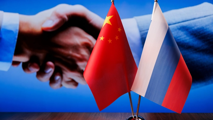 Baidu: Россия преподнесла Китаю подарок через Шойгу ко Дню Победы