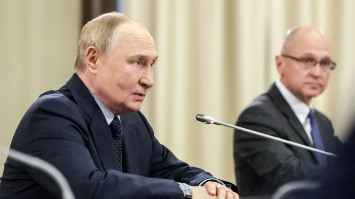 Путин предложил рассмотреть ежеквартальную индексацию пенсий