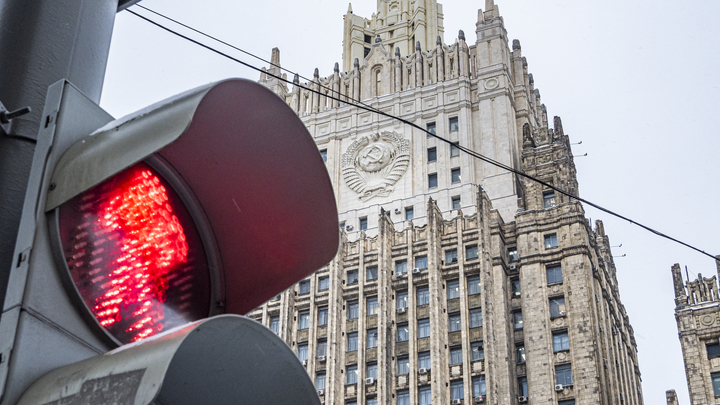 МИД России сообщил о нападении на консульство в Финляндии