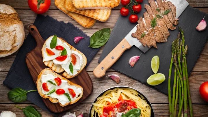 Сохранят зрение и защитят от инсульта: Учёные реабилитировали популярный вредный продукт. Главное - в меру