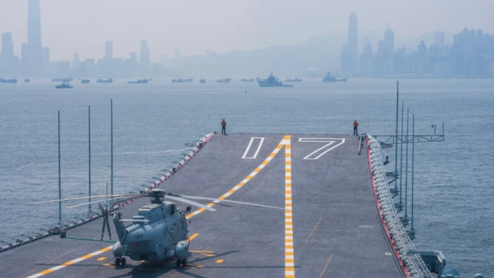 Столкновение у острова Хуанъянь: Китайский корабль выгнал эсминец США