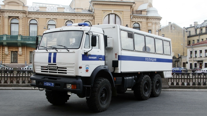 Полицейские задержали несколько подростков в пермском ТРЦ «Планета»