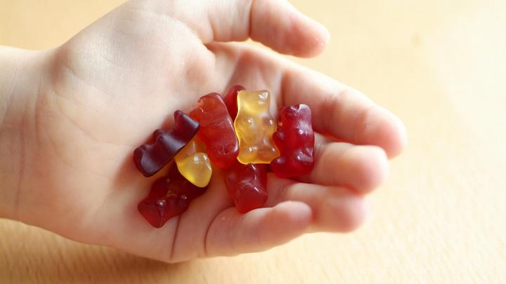 От желейного мишки до дурдома один шаг: Дети сходят с ума, а властям плевать