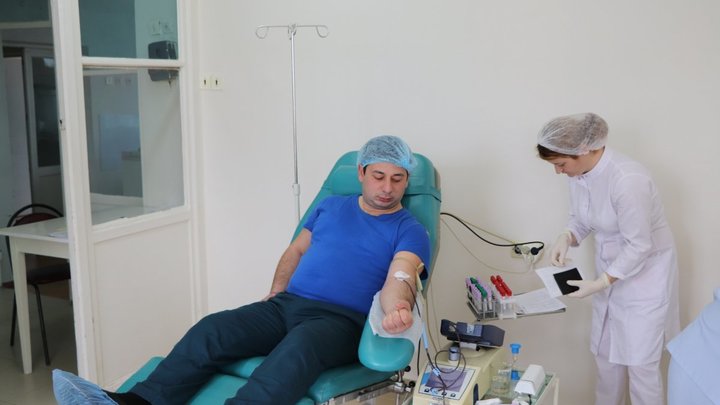 Доноры крови нужны Мариинской больнице в Санкт-Петербурге