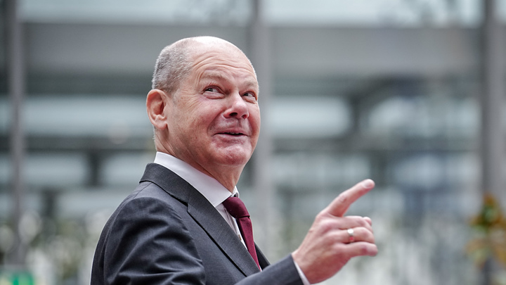 Шольц играет в железного канцлера: В ЕС начались дрязги из-за денег