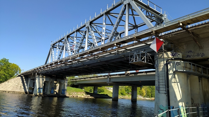 В сеть попали кадры подрыва надводным дроном моста в Затоке: Одним ударом ВМФ обезоружили ВСУ