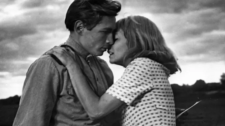 Юрка, всего 37 лет: Вы и фамилию этого актёра не вспомните. Но его красота ослепляла всех