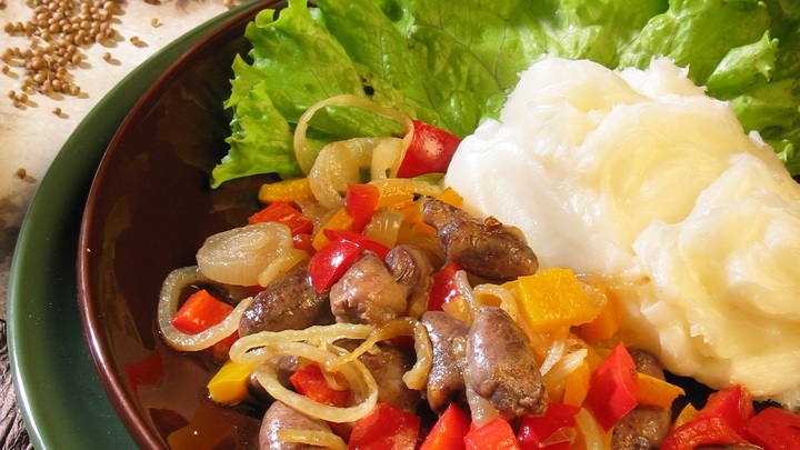 Мигранты хотят есть: Кабанов объяснил, в чём хитрость обращения к Медведеву