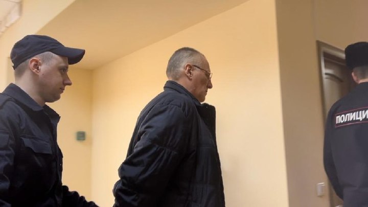 В Новосибирске отправили в СИЗО подозреваемого в домогательствах к первокласснице
