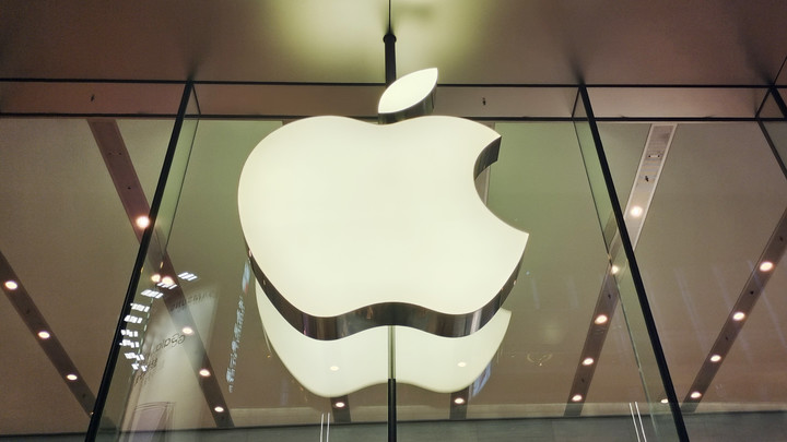 Житель Новосибирска купил заблокированный iPhone за 50 тысяч рублей