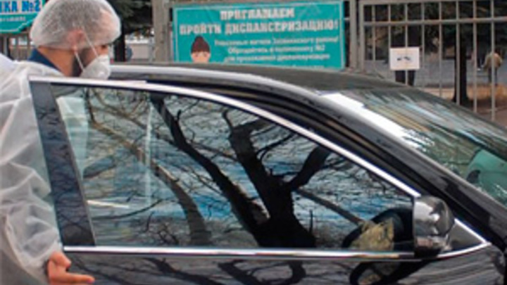 В Тимашевском районе участковых врачей пересадили на машины