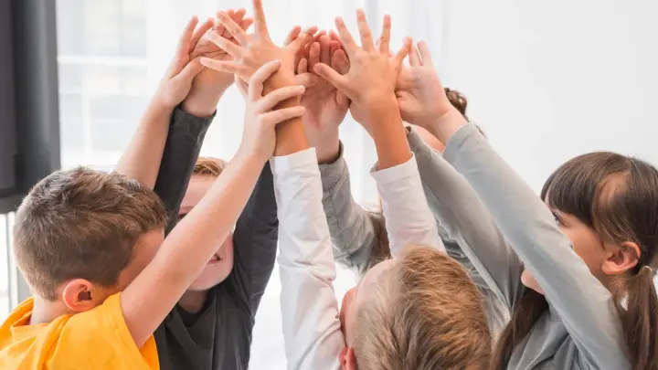 Собаки и обезьянки: Психиатр из Москвы оскорбила детей с аутизмом. Люди обратились в СК