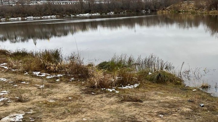 Из Клязьмы у городского пляжа Владимира достали труп мужчины
