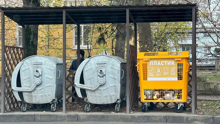 В городах и станицах Кубани за год поставили больше 4 тыс. контейнеров для сбора пластика