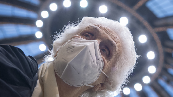 Разные варианты: Кремль изучит введение ковид-паспортов