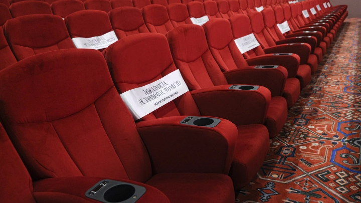 Азербайджанцев поймали за язык. Настроившийся на вражду с Россией Баку экстренно отменяет кино на русском