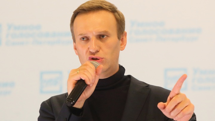 В Штатах за это и сесть можно: Перешедшего на оскорбления КС Навального поставили на место