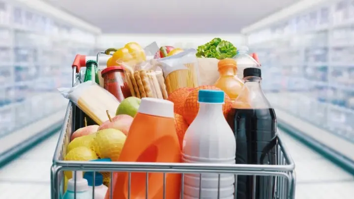«Пью каждое утро»: Мутный продукт, который нам рекомендуют – за что мы платим в магазине