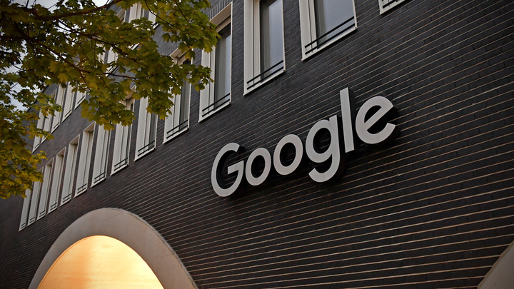 Юристы Google сбежали с заседания суда в Москве после простейшего требования