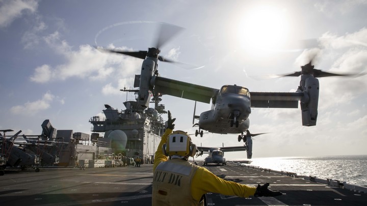 Вы не представляете, до чего Путин довёл страну: В армии разрешили пудру, но Россия в безопасности