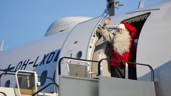 Новый год в самолёте, как это бывает: Я думала, на поздравлениях капитана празднование кончится