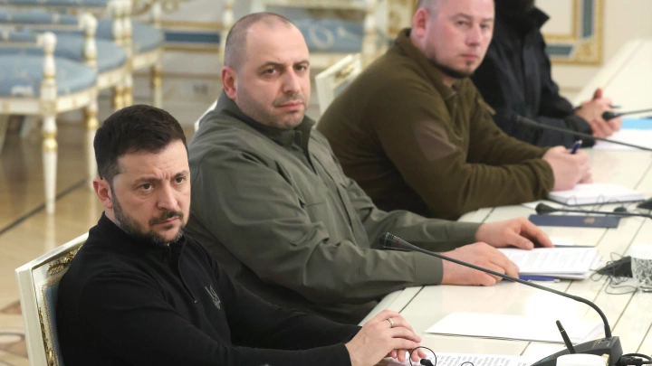 Сдаёт, как стеклотару: Умеров присядет рядом с Коломойским*. Военблогер объяснил большую чистку в Киеве