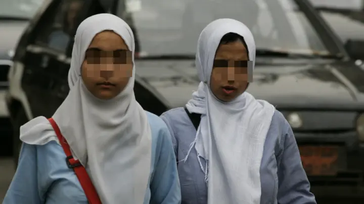 Вай как хорошо!: драка школьниц в хиджабах в Самаре порадовала брюнетов