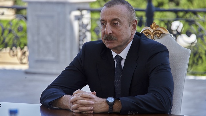 Азербайджан и Армения до сих пор не подписали мирный договор: Алиев попросил помощи у России