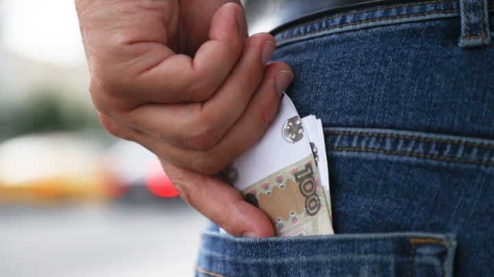 82% жителей Кузбасса не хватает зарплаты на необходимые нужды