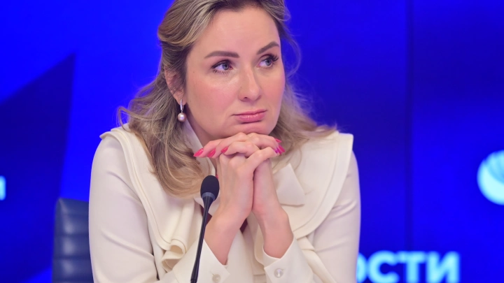 Детский омбудсмен Львова-Белова отправилась в Тверь по делам профилактики сиротства