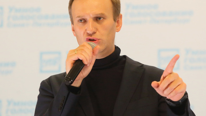 Нас опять делят на сорта: На этот раз - коварный прохиндей Навальный