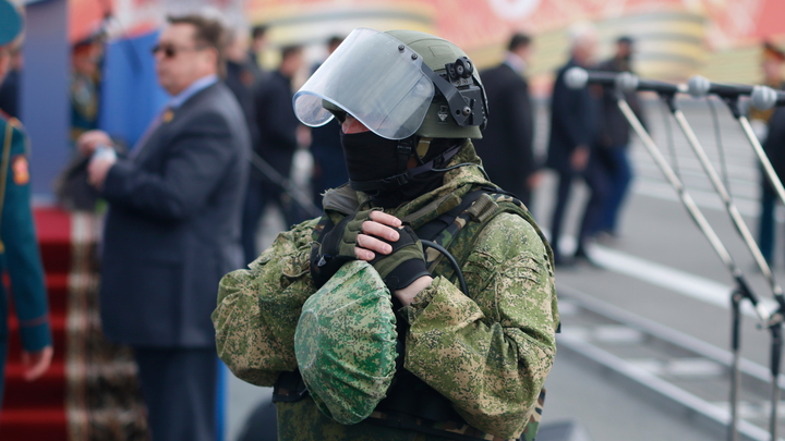 На Запорожье русским военным вручили государственные и ведомственные награды