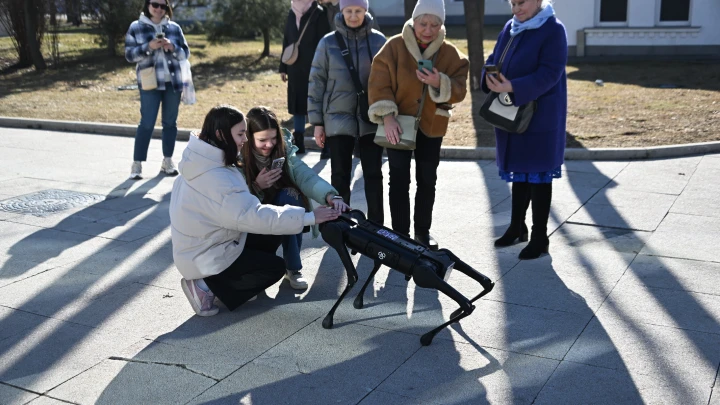 Московские роботы осваивают всё больше специальностей - Сергей Собянин