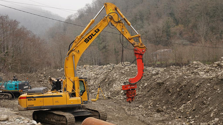 В Сочи до конца июня 2023 года построят мост через реку Чимит