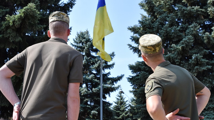 Украинцы гонят ВСУ: Уйдите отсюда, у нас полные подвалы детей