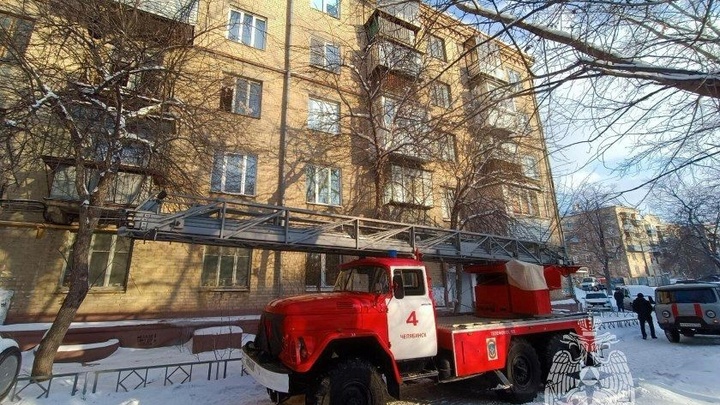 В Челябинске хлопок газа вынес окна в квартире