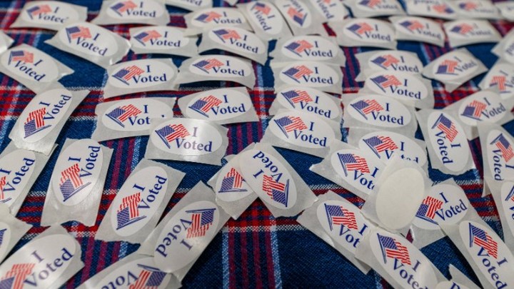 Живые избирают мёртвых, мёртвые - живых. Русский журналист ужаснулся выборам в Штатах