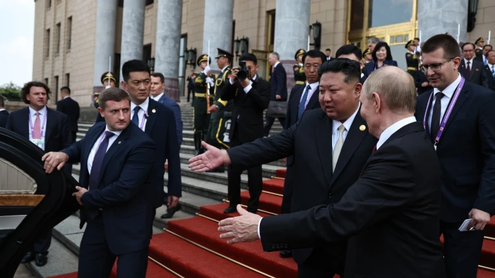 Ким Чен Ын заявил о наивысшей точке дружбы КНДР и России Ким Чен Ын заявил о наивысшей точке дружбы КНДР и России