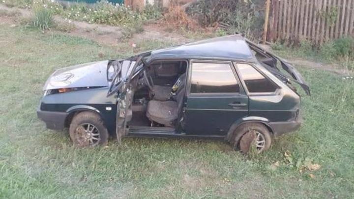 В Ростовской области 14-летний водитель совершил аварию и бросил пострадавшую в машине